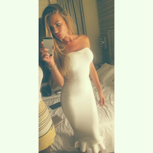 Megan Barton Hanson Nude Leaked Onlyfans Photo