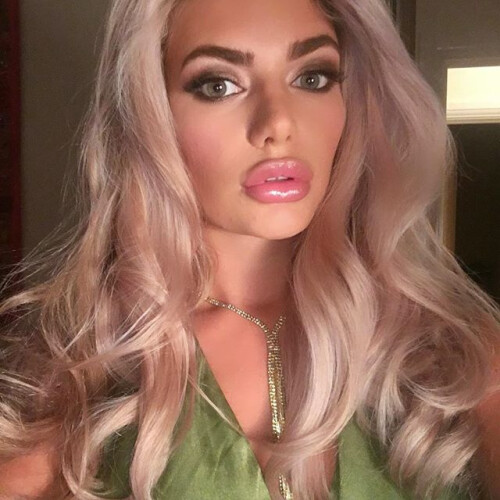 Megan Barton Hanson Nude Leaked Onlyfans Photo