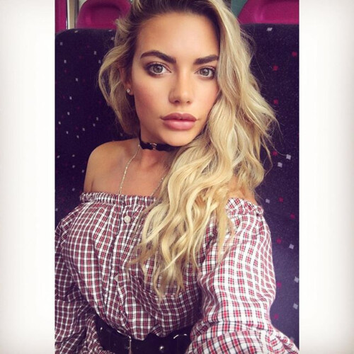 Megan Barton Hanson Nude Leaked Onlyfans Photo