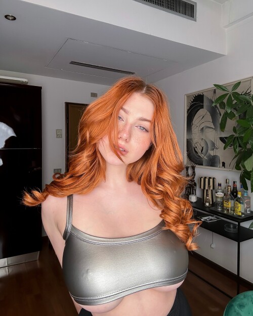 andreeamaresof | blackwidof Nude Leaked Onlyfans Photo
