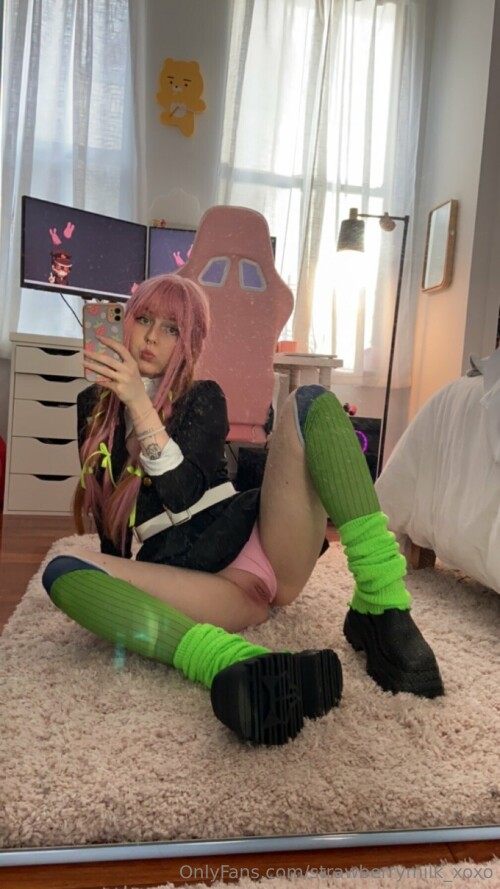 strawberrymilk_xoxo Nude Leaked Onlyfans Photo strawberrymilk_xoxo Nude Leaked Onlyfans Photo