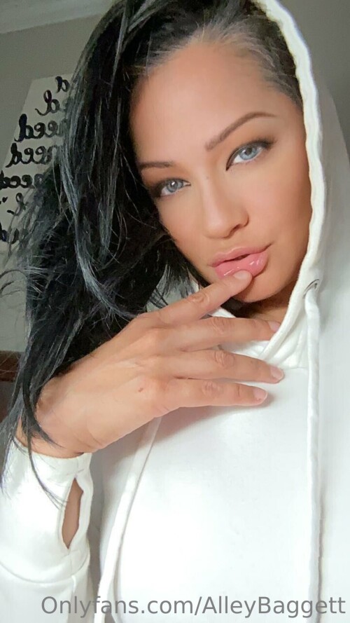 Alley Baggett Nude Leaked Onlyfans Photo Alley Baggett Nude Leaked Onlyfans Photo