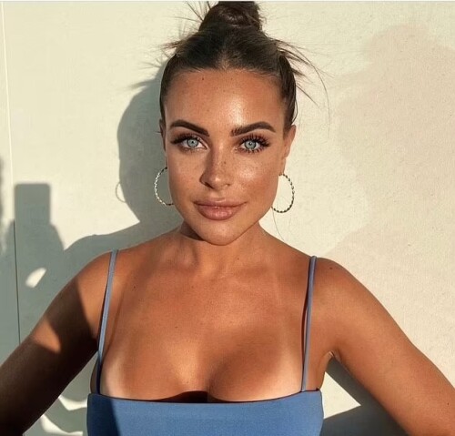 Bronte Schofield Nude Leaked Onlyfans Photo