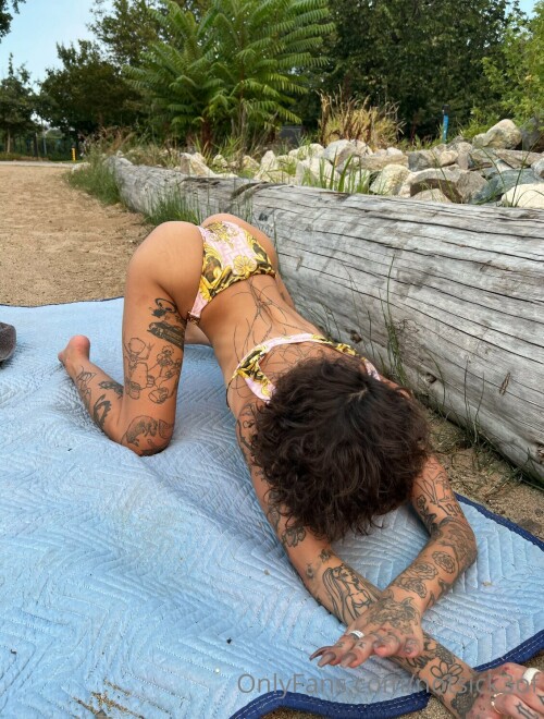 Notsick3 Keaton Belle Nude Leaked Onlyfans Photo Notsick3 Keaton Belle Nude Leaked Onlyfans Photo