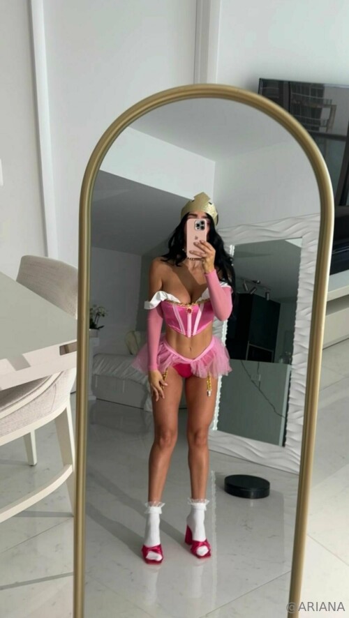 Ariana James Nude Leaked Onlyfans Photo Ariana James Nude Leaked Onlyfans Photo