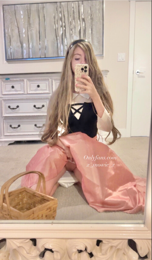 x_snowie_x Nude Leaked Onlyfans Photo x_snowie_x Nude Leaked Onlyfans Photo