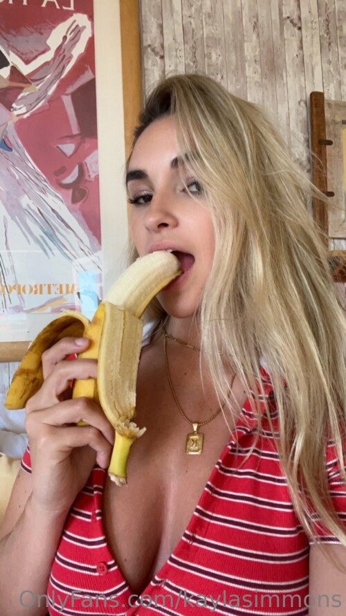 Kayla Simmons Nude Leaked Onlyfans Photo