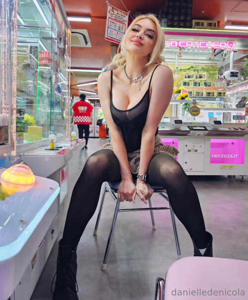 Danielle DeNicola Nude Leaked Onlyfans Photo Danielle DeNicola Nude Leaked Onlyfans Photo
