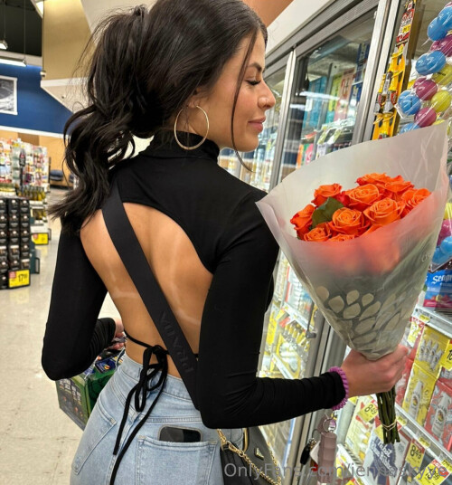 jennaskyye | jacqueskyye | bingbongfyalife24 Nude Leaked Onlyfans Photo