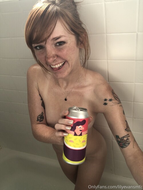 LilyEvans / LilyEvansMFC Nude Leaked Onlyfans Photo