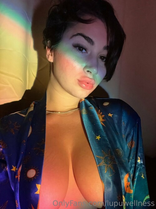 Liz | Lupuwellness Nude Leaked Onlyfans Photo