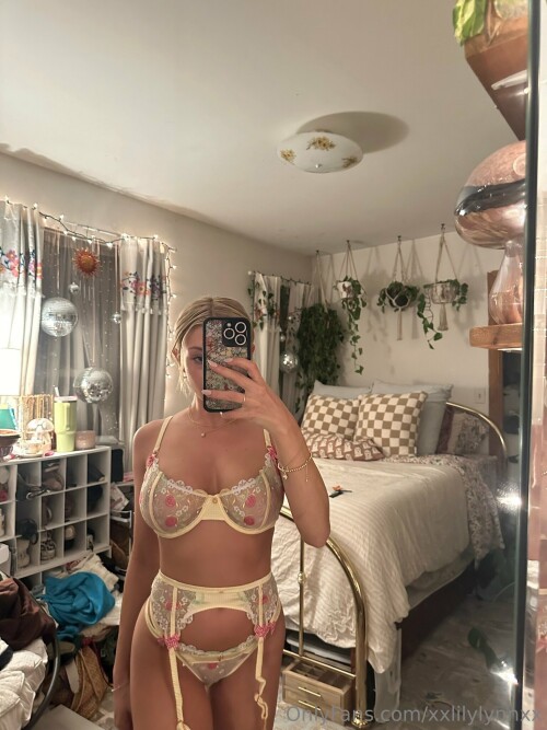 xxsarabrooksxx | sarabrooks444 | xxlilylynnxx Nude Leaked Onlyfans Photo xxsarabrooksxx | sarabrooks444 | xxlilylynnxx Nude Leaked Onlyfans Photo