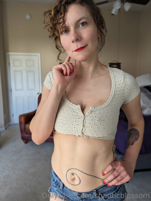 chaoticblossom Nude Leaked Onlyfans Photo chaoticblossom Nude Leaked Onlyfans Photo