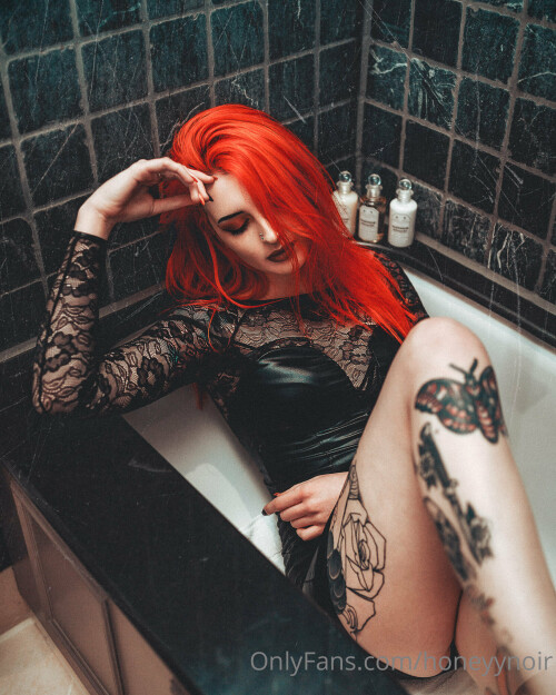 Honeyy Noir | honeyynoir | samssoaked Nude Leaked Onlyfans Photo Honeyy Noir | honeyynoir | samssoaked Nude Leaked Onlyfans Photo