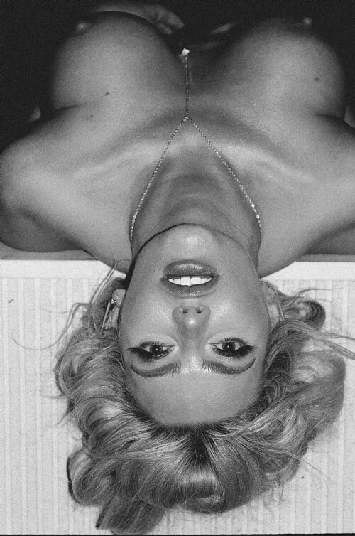 Megan Barton Hanson Nude Leaked Onlyfans Photo