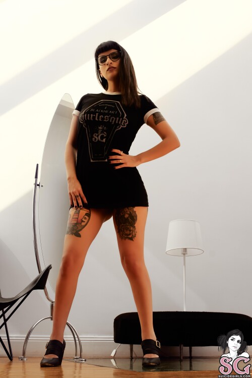 18735c00a26f49fd5f.jpg