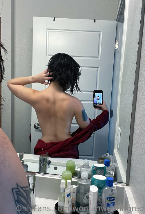 womanwearingred / Buffbunnymika / Buffbunbun Nude Leaked Onlyfans Photo