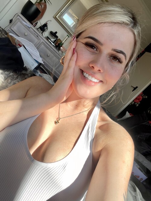Pearl420 Pearl420x Nude Leaked Onlyfans Photo Pearl420 Pearl420x Nude Leaked Onlyfans Photo