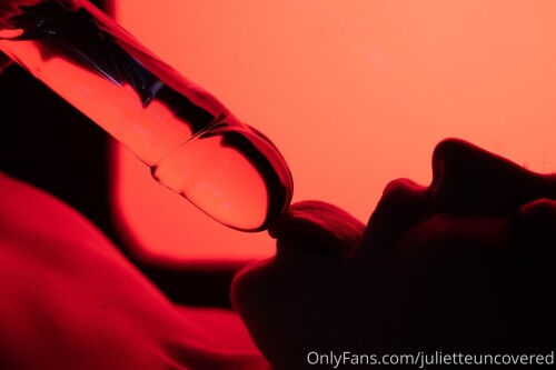 2020 10 31 A little red light and glass dildo fun thanks to @ 1792x1195 49ae400da8b1d4496418f4f7a2d2