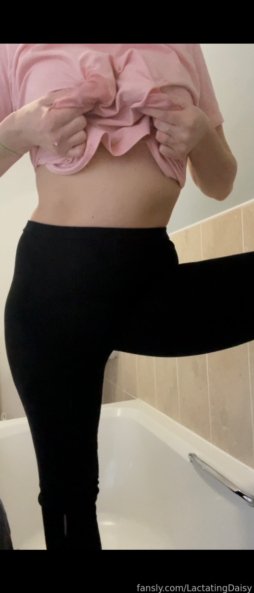 LactatingDaisy Nude Leaked Onlyfans Photo LactatingDaisy Nude Leaked Onlyfans Photo