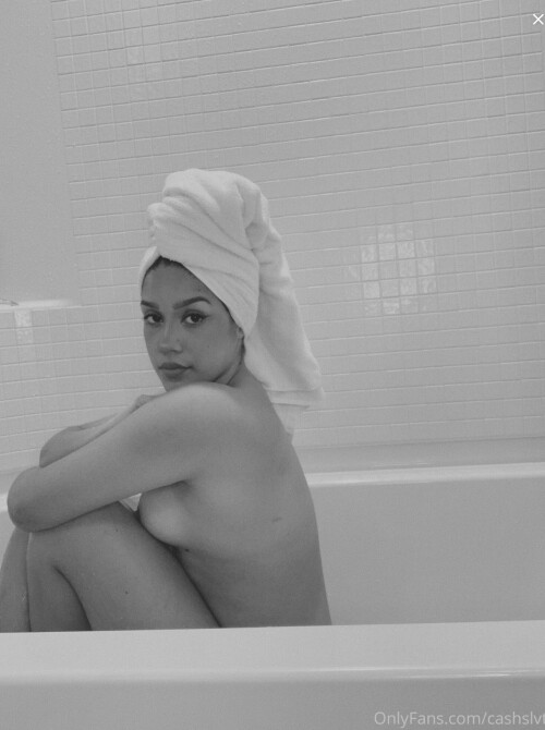 Cashslvt / latinafaery Nude Leaked Onlyfans Photo Cashslvt / latinafaery Nude Leaked Onlyfans Photo