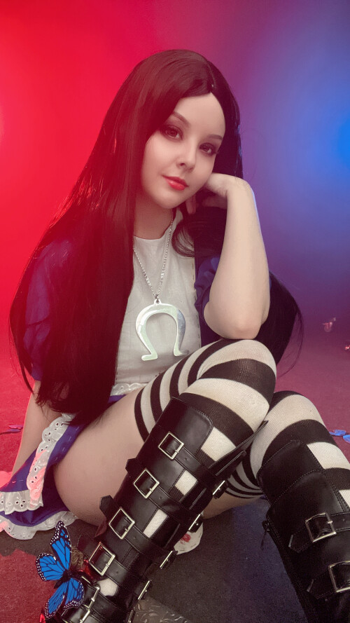 2022-10-Alice-Selfies-288402529f073c8b6.jpg
