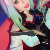 2022-10-Lucy-Edgerunners-Selfies-23981639b7c6202cf5