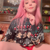 2022-12-christmas-helly-Selfie-340f8ca0a0b07948d7