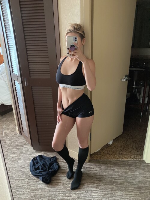 Danisaurz Nude Leaked Onlyfans Photo Danisaurz Nude Leaked Onlyfans Photo