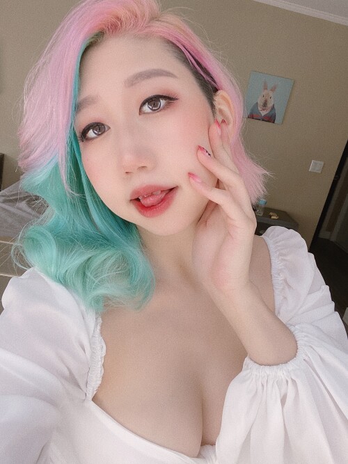 Danisaurz Nude Leaked Onlyfans Photo Danisaurz Nude Leaked Onlyfans Photo