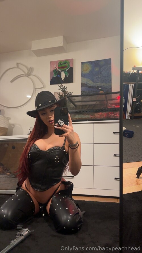 Kat / BabyPeachHead Nude Leaked Onlyfans Photo Kat / BabyPeachHead Nude Leaked Onlyfans Photo