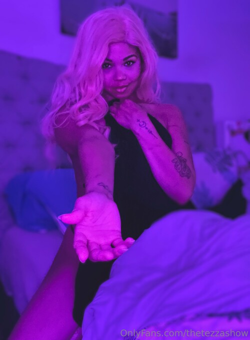 Tezza / thetezzashow Nude Leaked Onlyfans Photo Tezza / thetezzashow Nude Leaked Onlyfans Photo