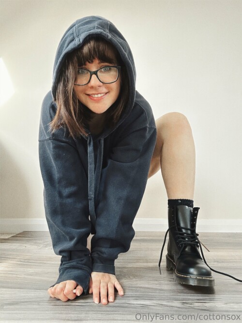 Alice Cotton Sox | Alicewinterhold Nude Leaked Onlyfans Photo Alice Cotton Sox | Alicewinterhold Nude Leaked Onlyfans Photo