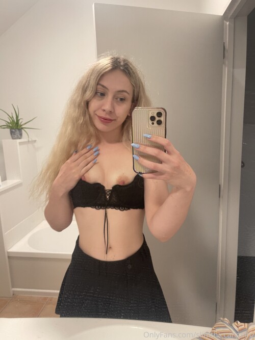 slimthiccangelnz/badgalforyou69/fxceless_angel