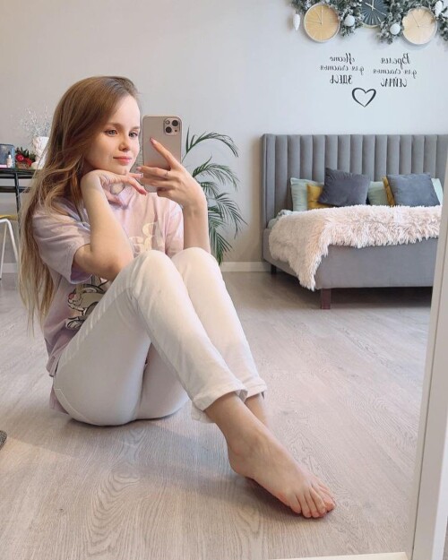 Alisaya / alice.tt / alicehowold / Allice / AliceSunny / Aliceonelove Nude Leaked Onlyfans Photo