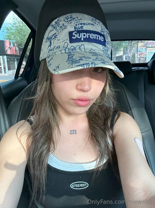 MewSlut Nude Leaked Onlyfans Photo