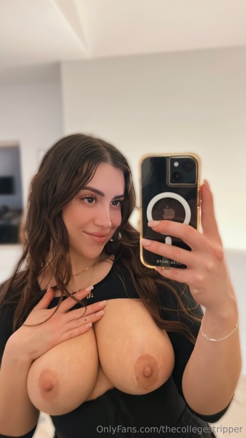 Mia Monroe | leilaroxx | thecollegestripper Nude Leaked Onlyfans Photo