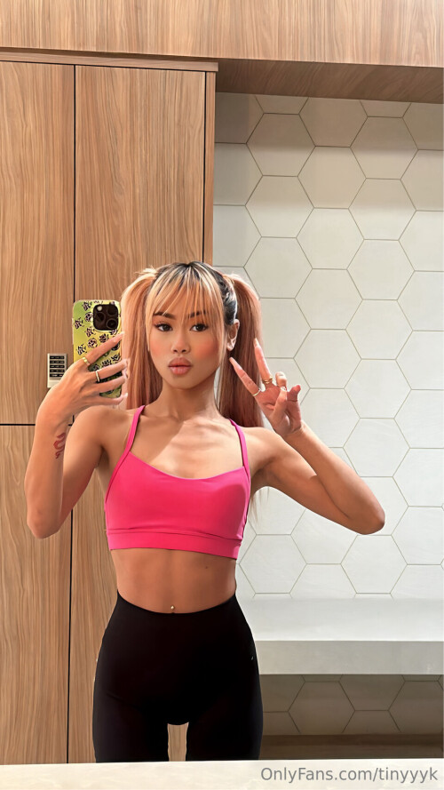 tinyyyk (aka kaylakipp) Nude Leaked Onlyfans Photo tinyyyk (aka kaylakipp) Nude Leaked Onlyfans Photo