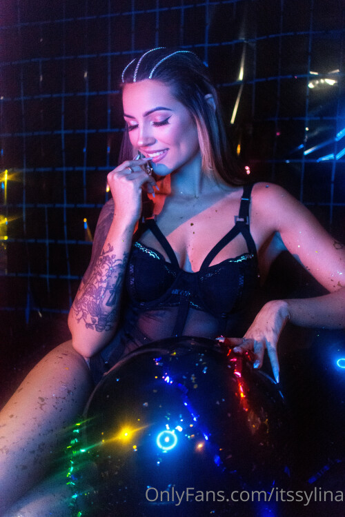 Sylina Ruiz (itssylina) Nude Leaked Onlyfans Photo