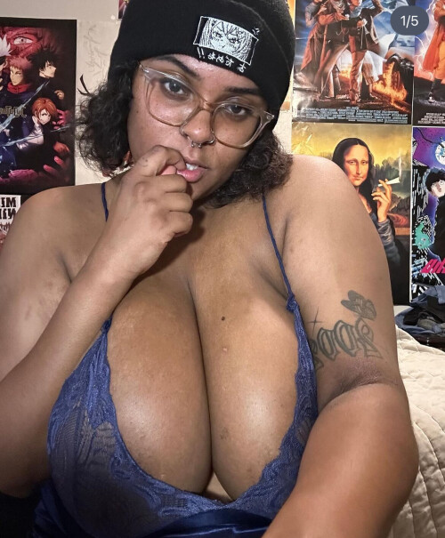 Leeleetoohigh Nude Leaks OnlyFans - Fapshots