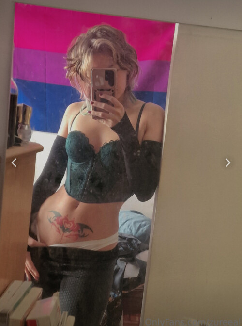 Zureeal Nude Leaked Onlyfans Photo