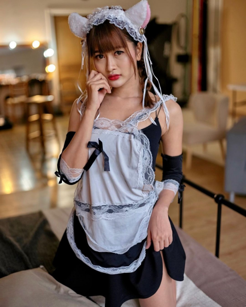 Kameaam---Sexy-Maid-17a25176acc8099b80.md.png