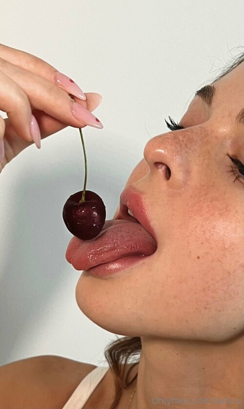 Katya Samilova | katya_s__ | kate.s Nude Leaked Onlyfans Photo