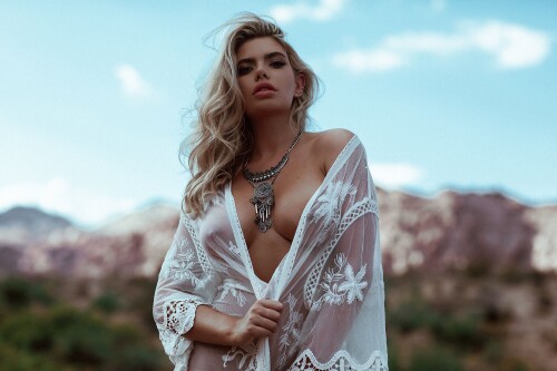 Megan Barton Hanson Nude Leaked Onlyfans Photo
