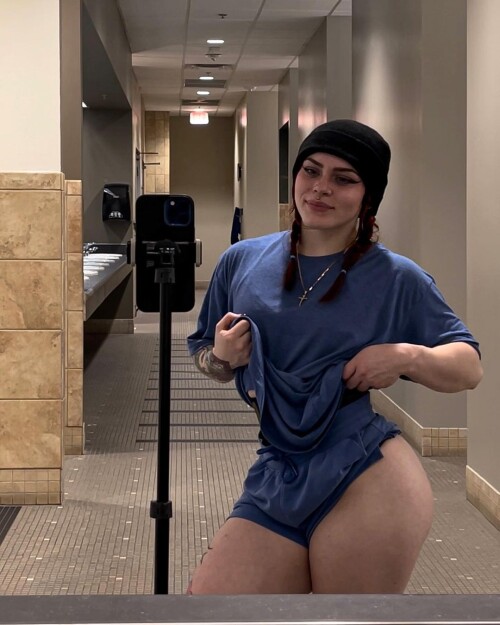 Ayshia Schisel | Elorahdaexplorah Nude Leaked Onlyfans Photo