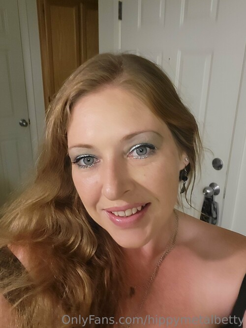 hippymetalbetty Nude Leaked Onlyfans Photo