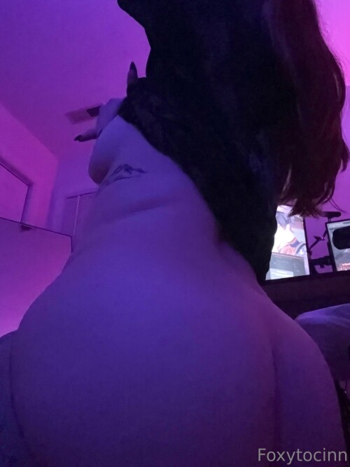 Olivia Fox / Foxytocinn Nude Leaked Onlyfans Photo