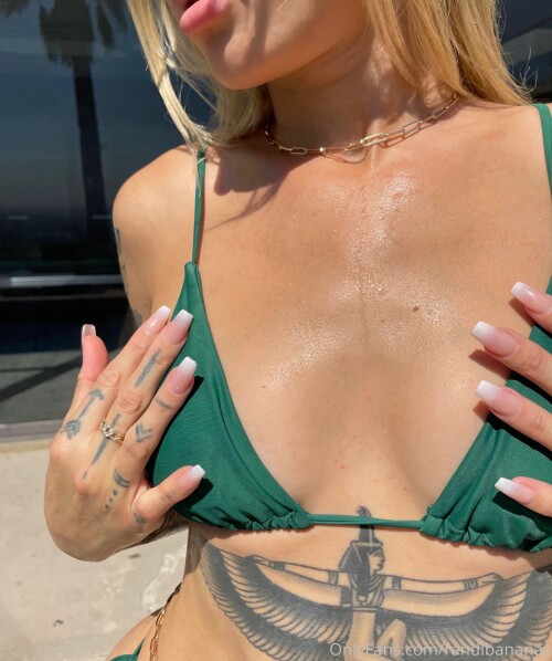 Miranda from The Circle US | Randibananas Nude Leaked Onlyfans Photo Miranda from The Circle US | Randibananas Nude Leaked Onlyfans Photo