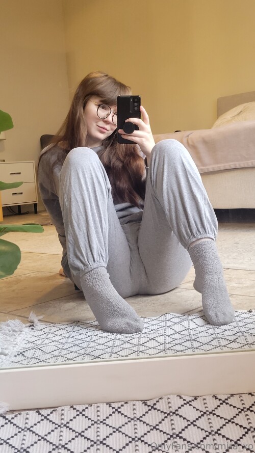 Mira_xo / RealMira_xo Nude Leaked Onlyfans Photo