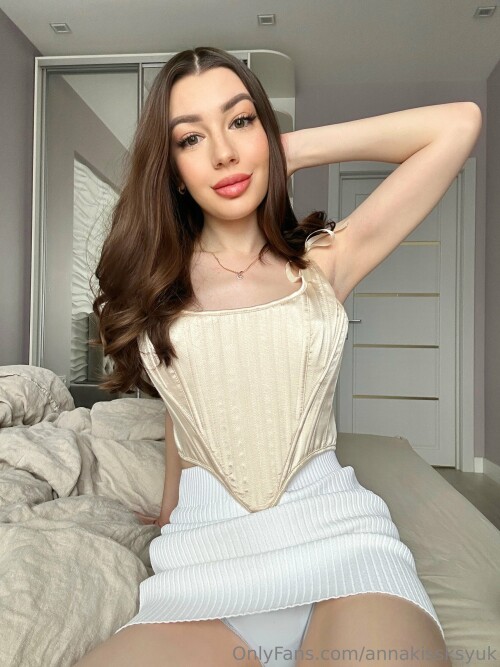 PETITE DOLL aka annakissksyuk Nude Leaked Onlyfans Photo PETITE DOLL aka annakissksyuk Nude Leaked Onlyfans Photo